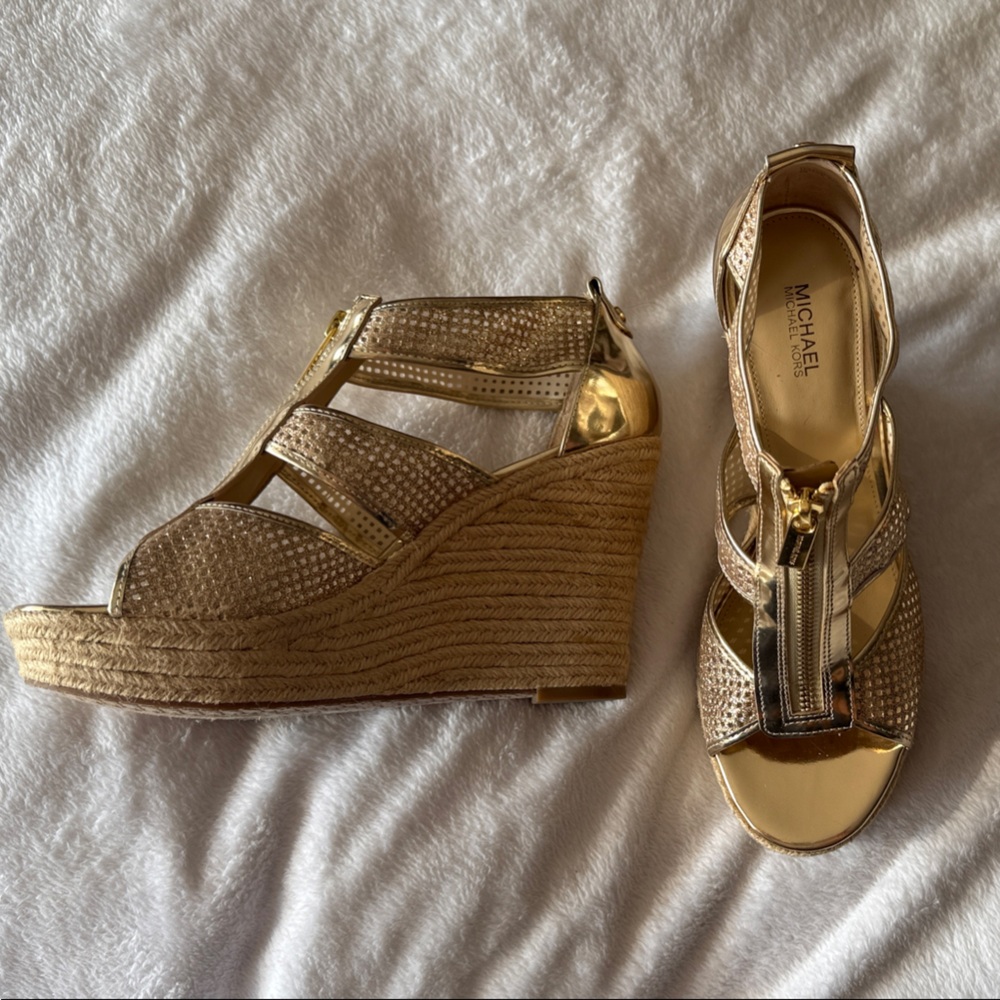 Michael Kors Shimmering Gold Sandals - Picture 3 of 10